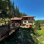 Hills - сърница Къща за гости