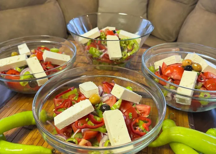 Hills - с храна Guest house